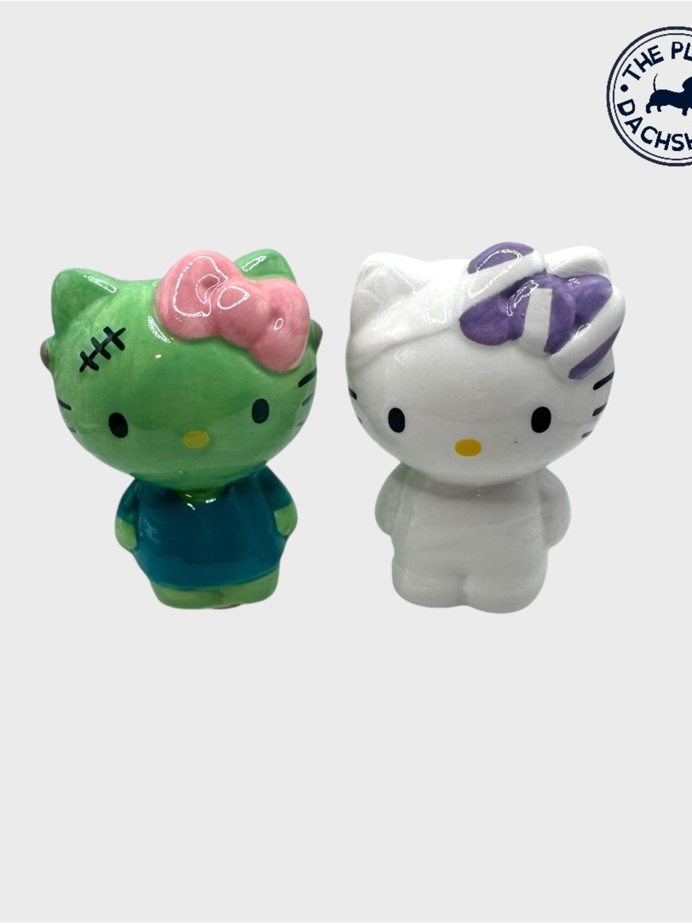Vintage Hello Kitty Green and White Mummy Shaker Set